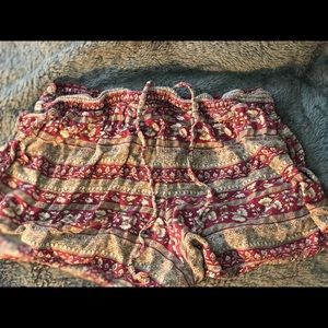 American Eagle flowy shorts